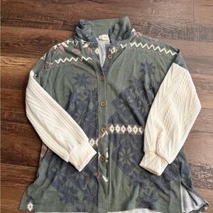 Lovely Melody Green and Cream Patterned Top